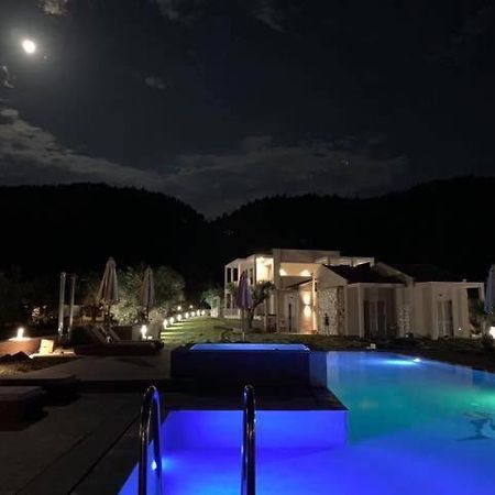 Castella Apartments Vurvurú Kültér fotó