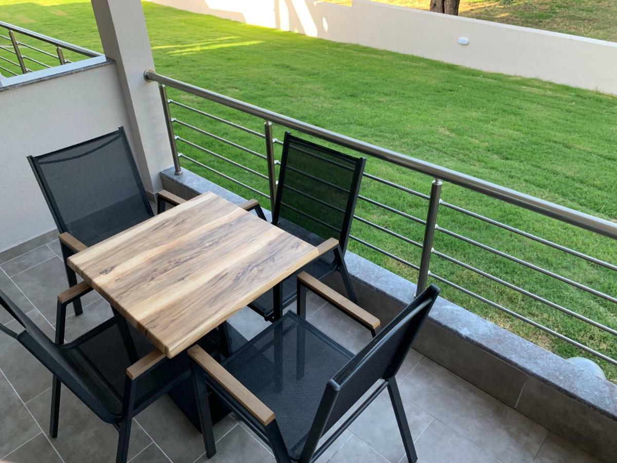 Castella Apartments Vurvurú Kültér fotó