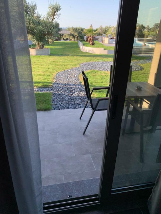 Castella Apartments Vurvurú Kültér fotó