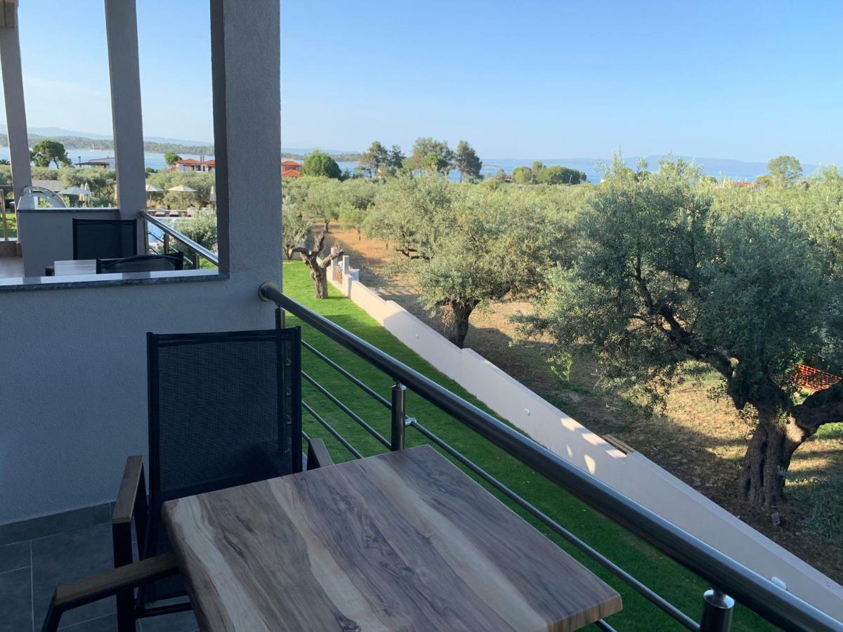 Castella Apartments Vurvurú Kültér fotó